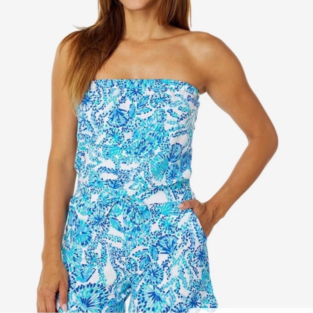 Lilly Pulitzer Blue and White Women Shorts